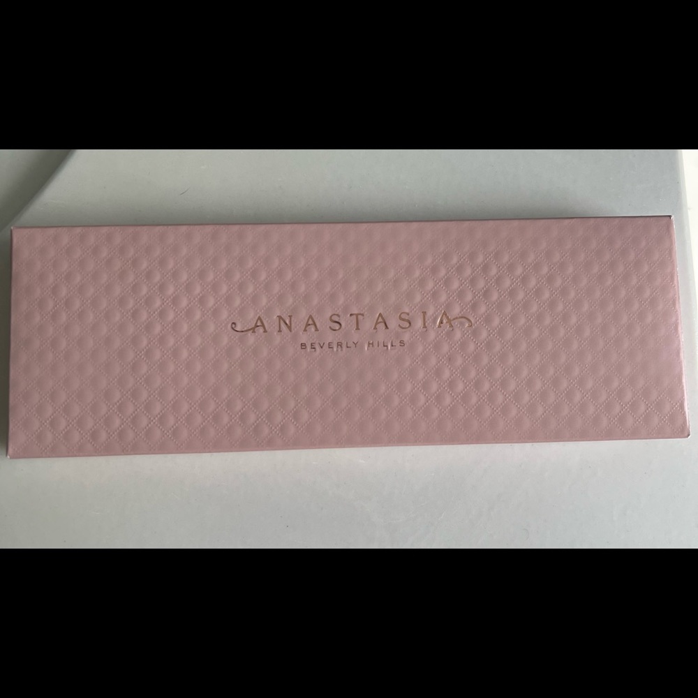 Anastasia Beverly Hills Primrose